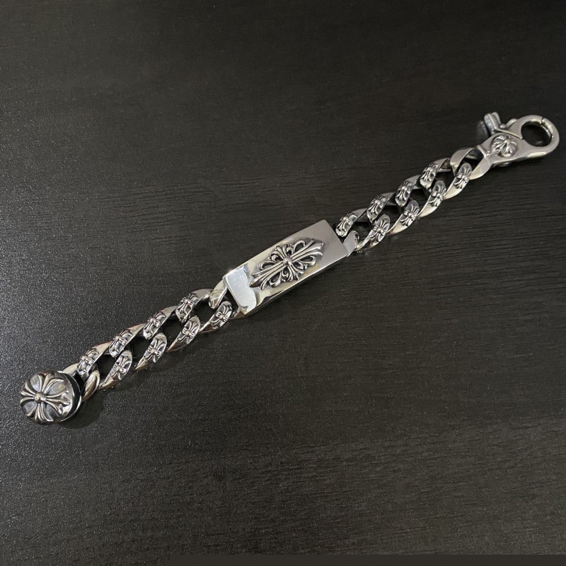 Ch**me He**ts bracelets